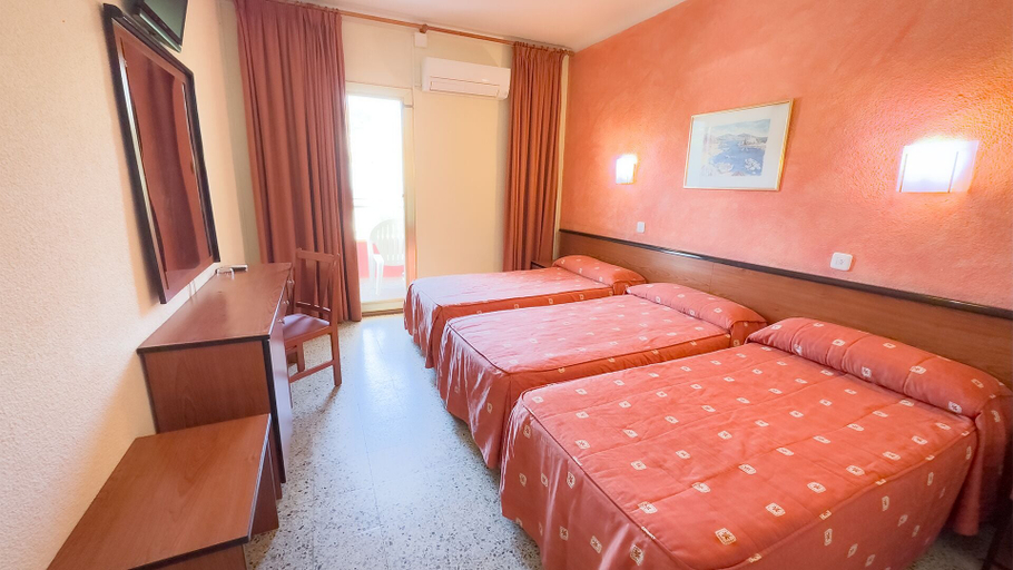 Bedroom 3, BLUESEA Continental, Girona