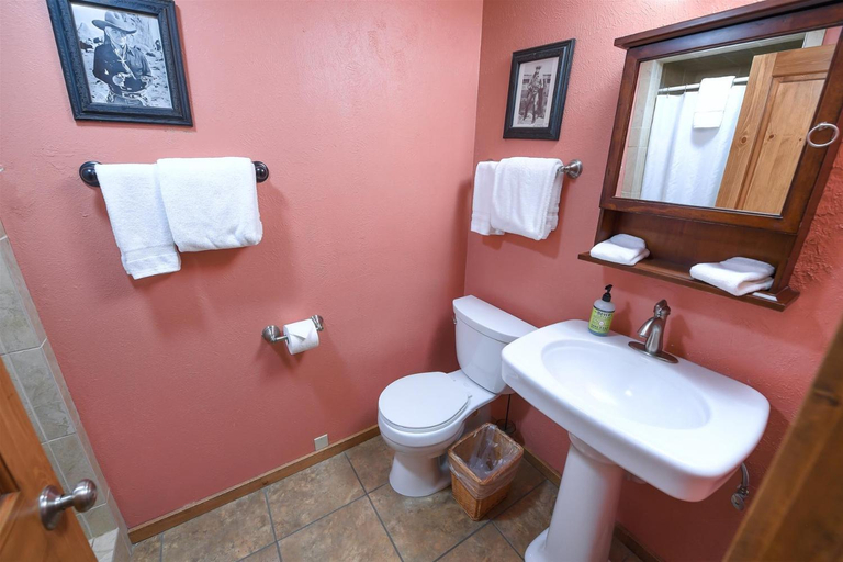 Others 4, Trapper Condo Unit 3, Gallatin