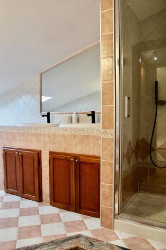Others 5, B-Guest House, Oristano