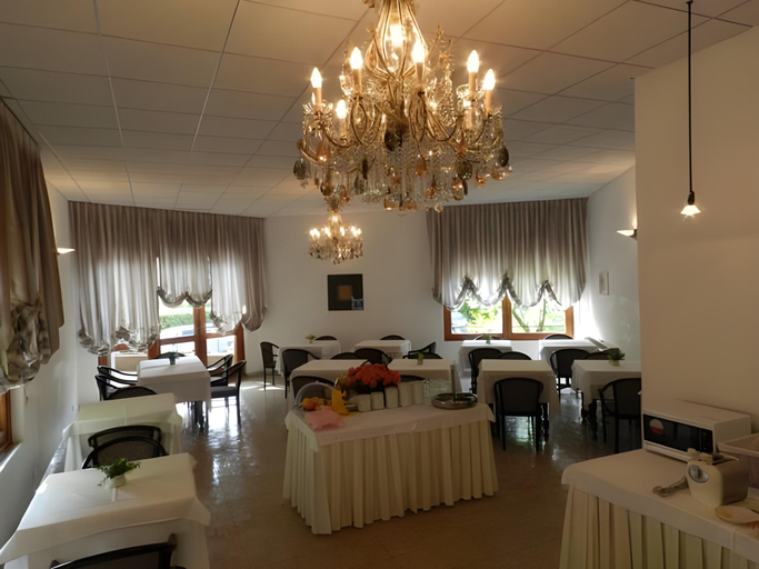 Bedroom 3, Park Hotel, Savona