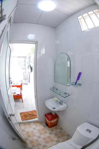 Bathroom 3
