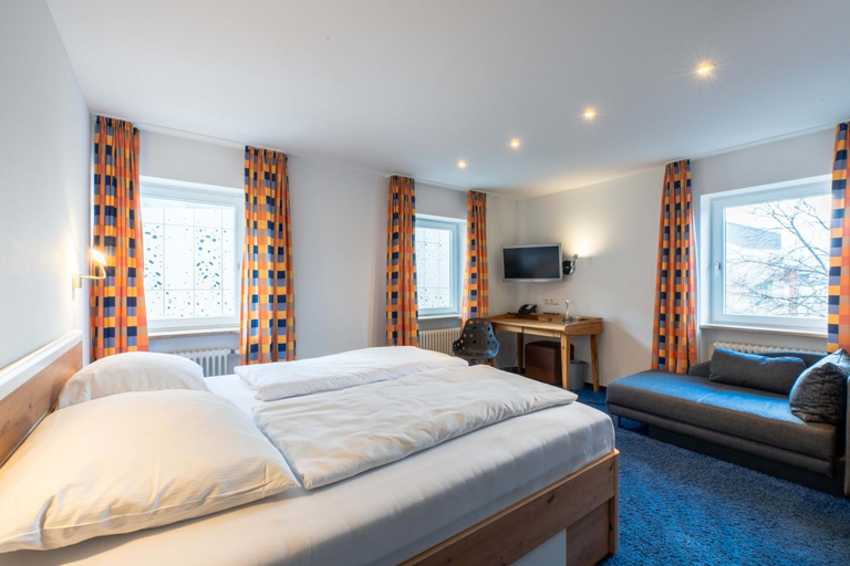 Bedroom 2, Otts Hotel Weinwirtschaft & Biergarten Weil am Rhein/Basel, Lörrach
