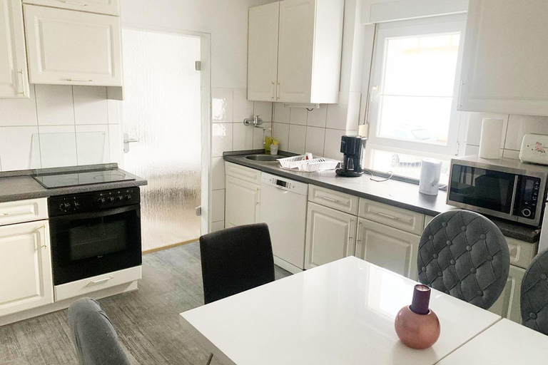 Others 4, 3 bedroom apartment in Leverkusen, Leverkusen