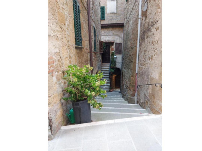 Others 5, La Casa Romantica nel Ghetto, Grosseto