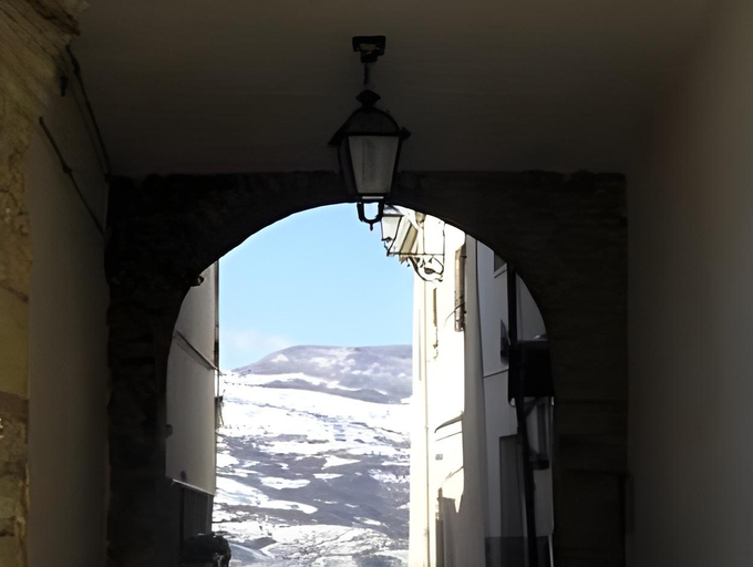 Others 4, Il Baglivo, Isernia
