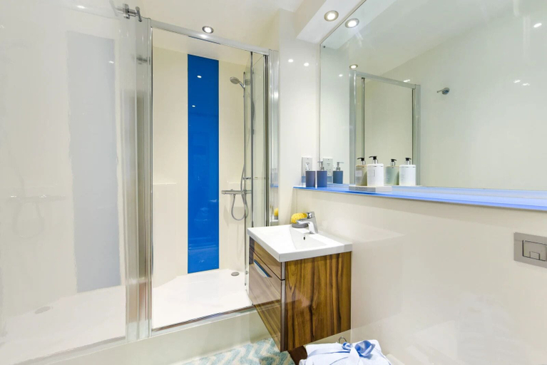 Bathroom, Chapel Heights in Durham, Durham