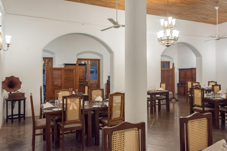 Food & Drinks 5, The Sanctuary at Tissawewa-Colonial Hotel, N. Palatha Central