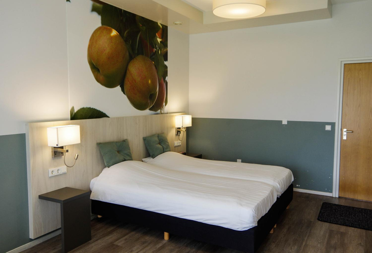 Bedroom 13