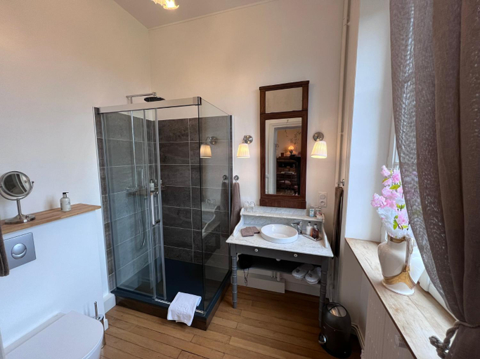 Bathroom, Chateau du Gue aux Biches, Orne