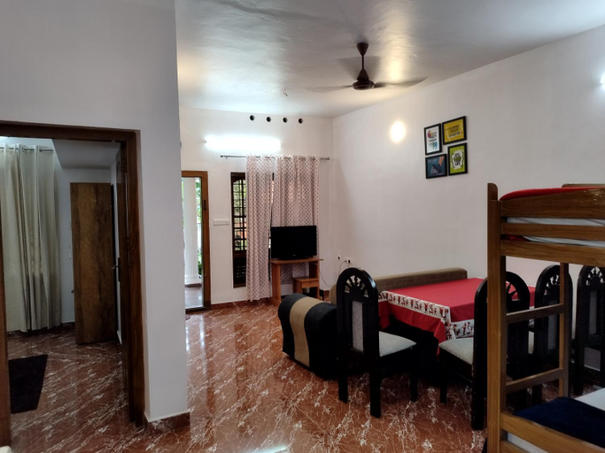 Dining Room 10