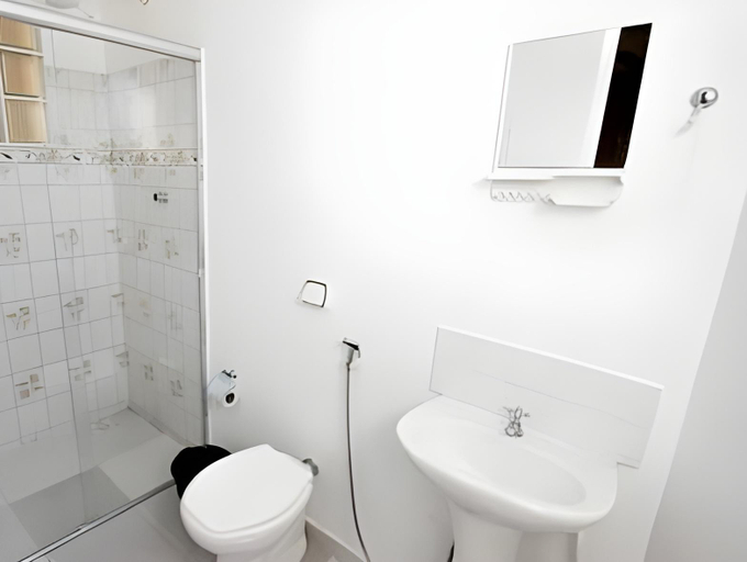Bathroom, Hotel do Reinildo I, Cachoeira Paulista