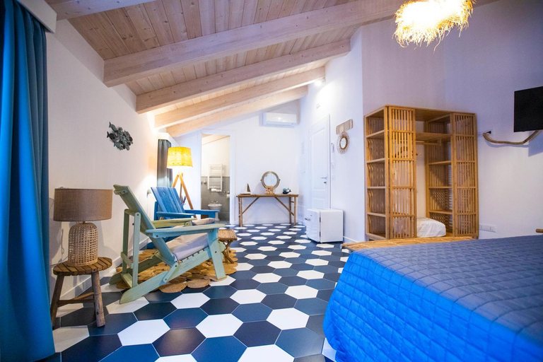 Others 2, Suitetti Camere&Relax, Cosenza