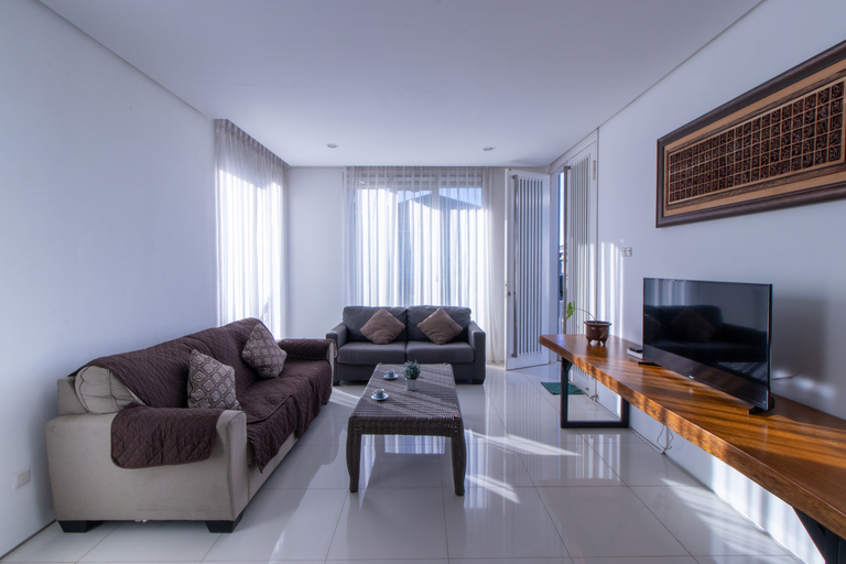 Others 3, De Reiz Villa Golf Syariah 4BR Family Only, Bandung
