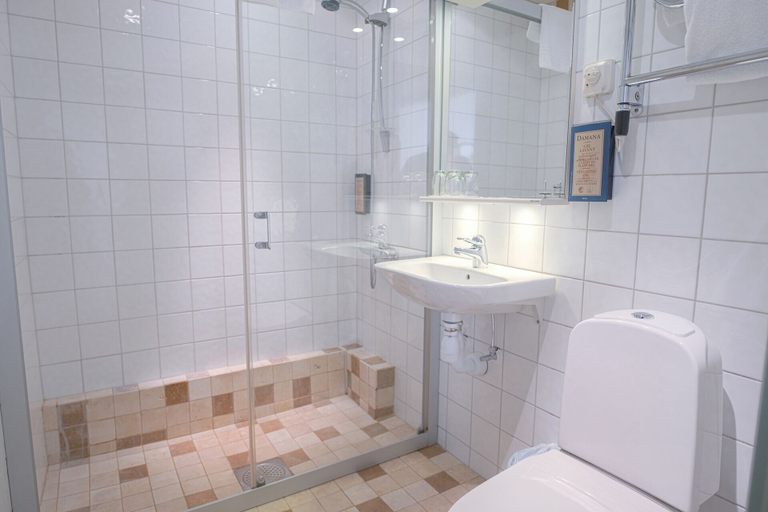 Bathroom 4, Waxholms Hotell, Vaxholm