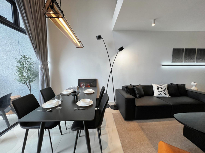 Dining Room 9