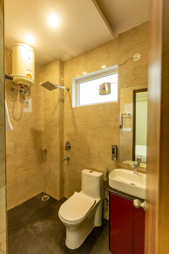 Bathroom 3, Back Stayz Hostel, Garhwal