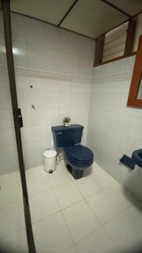 Bathroom 3, APARTAHOTEL ESTADIO GOLD, Medellín