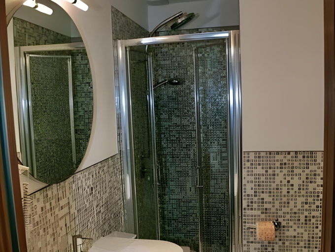 Bathroom 2, B&B Milu', Crotone