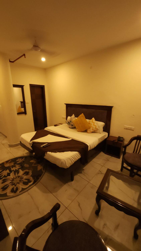 Hotel VRS INNS, Chandigarh