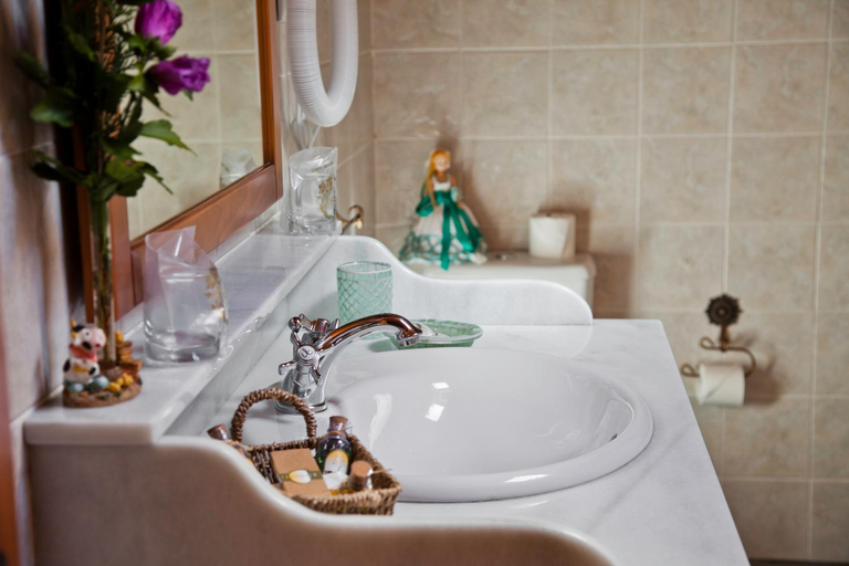 Bathroom 3, Casa Rural La Lastria, Cantabria