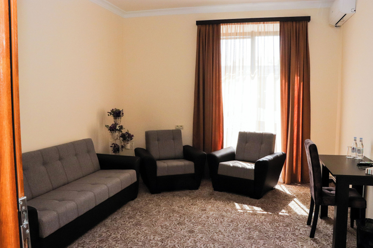 Others 5, Yerevan Centre Hotel, Yerevan