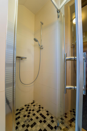 Bathroom 3, Penzion Precedens, Trebišov