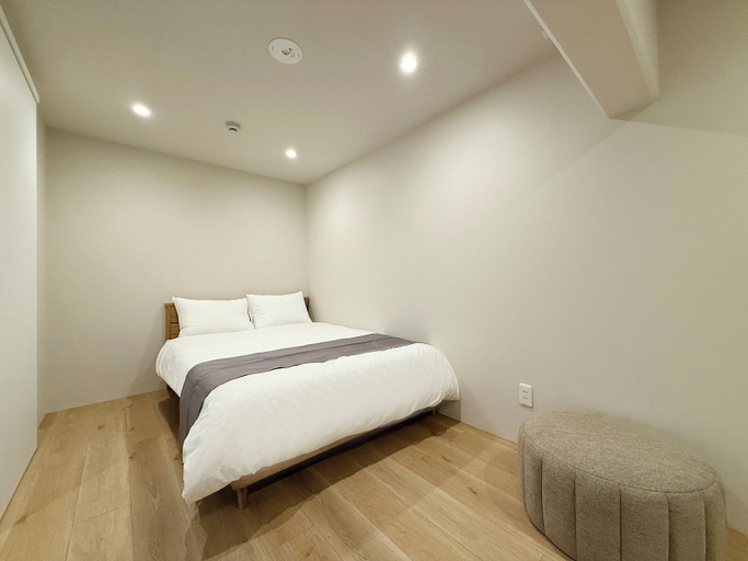 Bedroom 2, Celine Kanayama 101, Hiroshima