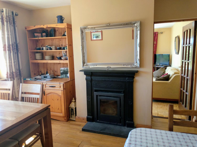 Others 3, Seafield Farmhouse