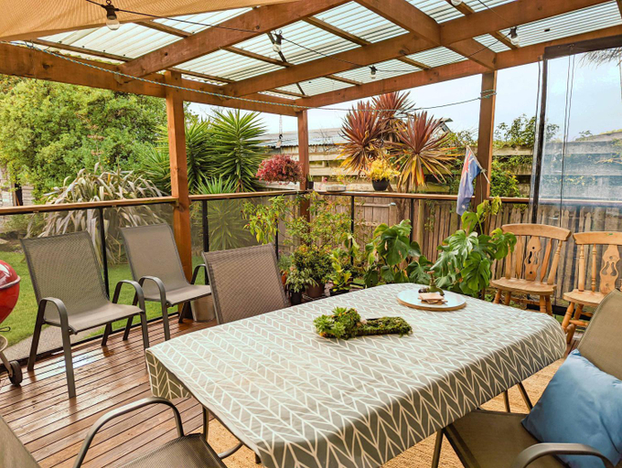 Food & Drinks 4, Room @ 88, Devonport