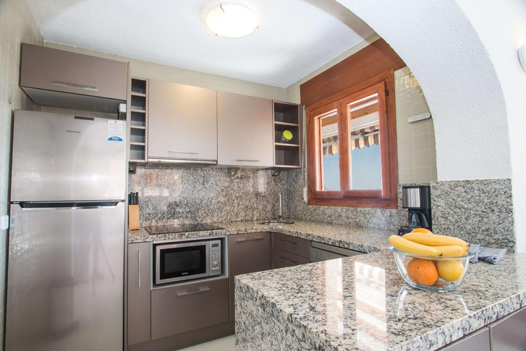 Kitchen 5, Villa Erik - PlusHolidays, Alicante
