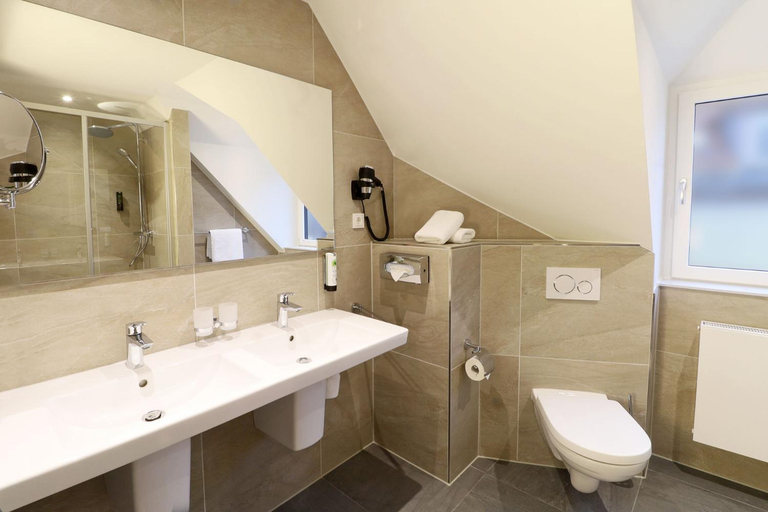 Bathroom 4, Hotel Goldene Rose, Heidelberg