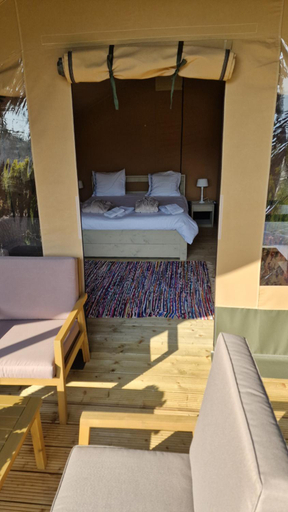 Bedroom, Happiness, West-Vlaanderen