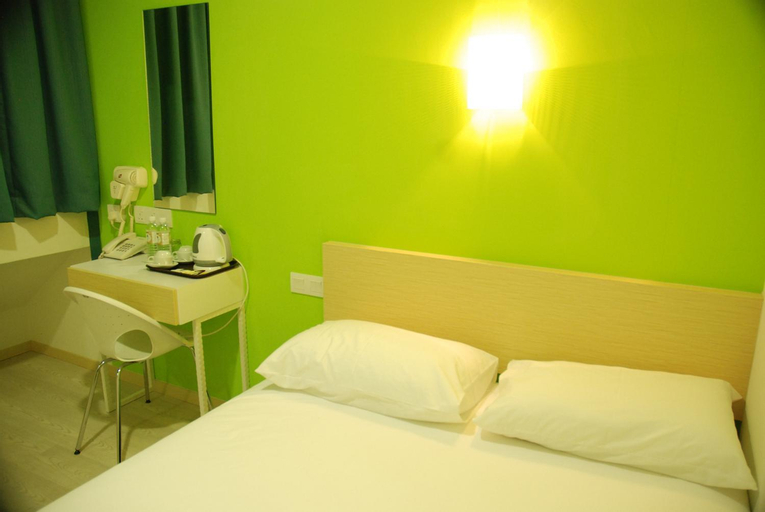 Bedroom 12