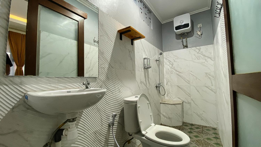 Bathroom 6