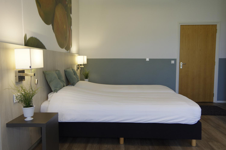 Bedroom 15