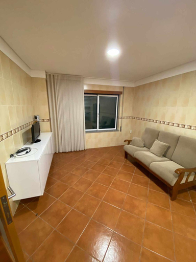 Others 5, Casa da Leonor, Viseu