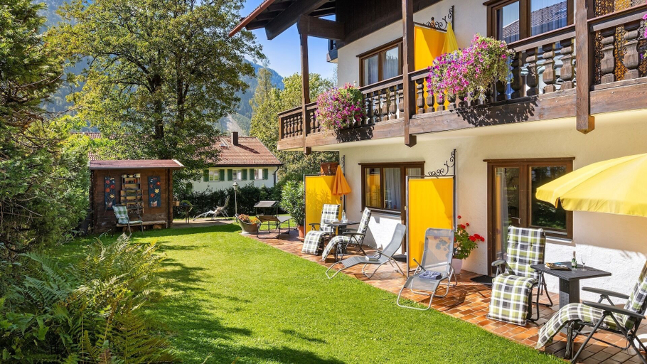 Exterior & Views 2, Hotel Effland, Miesbach