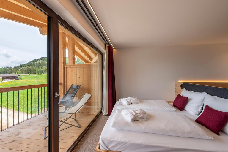 Bedroom 3, Hotel Seelaus, Bolzano