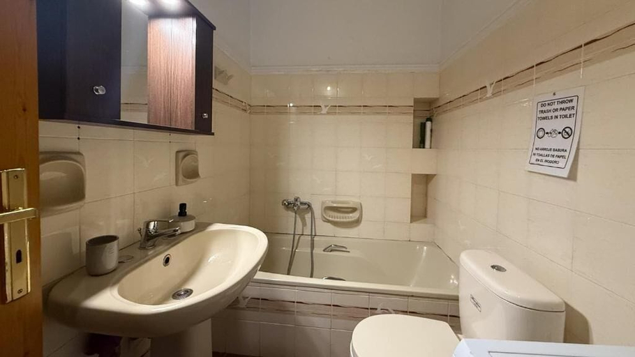 Bathroom 3, Vasilikis Stone House, Thessaly