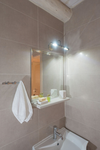 Bathroom 3, Sarpedon & Rhadamanthus By Forest Villas, Crete