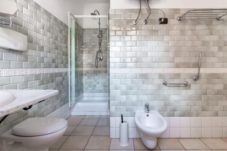 Bathroom 3, Locanda di Corte, Oristano