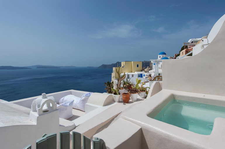 Others 4, Artia Mansion, South Aegean