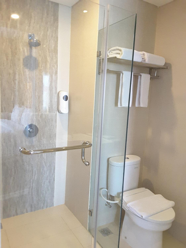 Bathroom 8