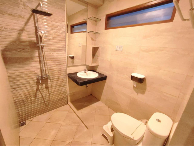 Bathroom 3