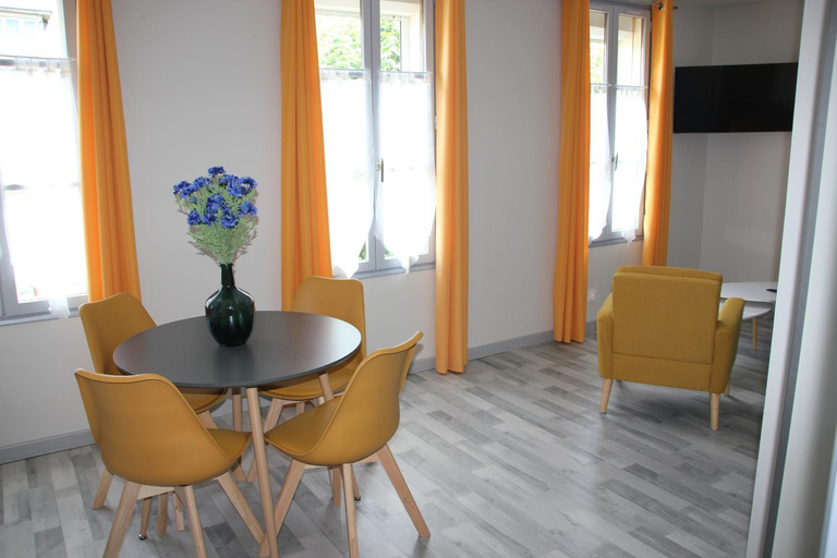 Others 5, Les appartements du Saint Hubert, Aube