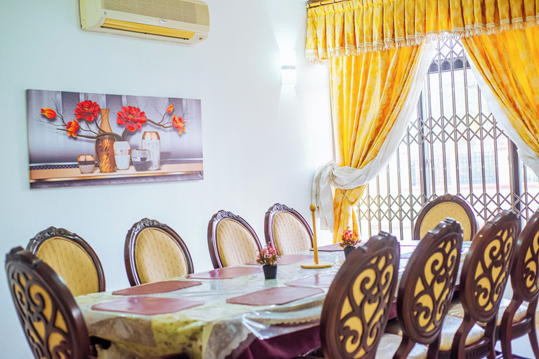 Others 5, Eey Kay Booking Ghana, Accra