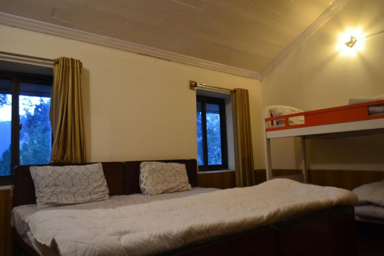 Others 2, Batrasi Dak Bungalow, Hazara