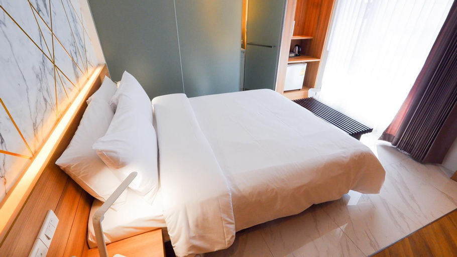 Bedroom 25