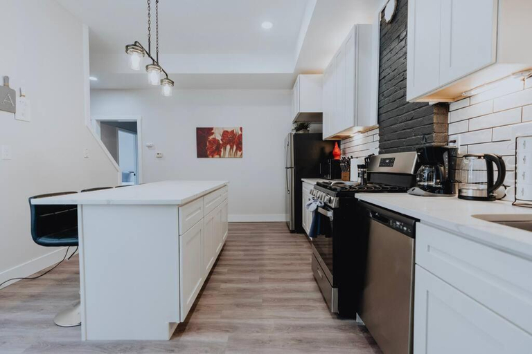 Others 4, Luxe 2BR Oasis Patio & Laundry Soulard, Saint Louis