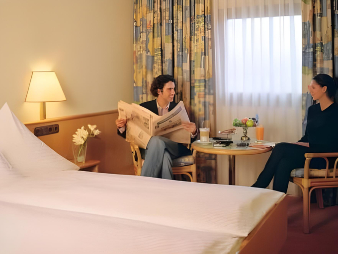 Others 4, Stadt-gut-Hotel Filderhotel, Esslingen